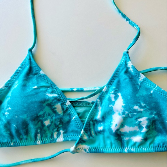 Volcom tie dye bikini top, SM - Picture 2 of 7